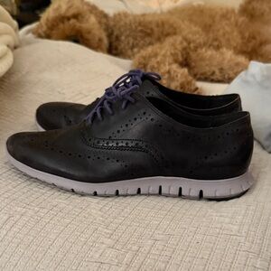 Womens Black Leather Oxford Shoes with purple sole and laces